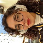 Me defino como una persona a la que se le da bien trabajar con niños, abierta y dispuesta a aprender.